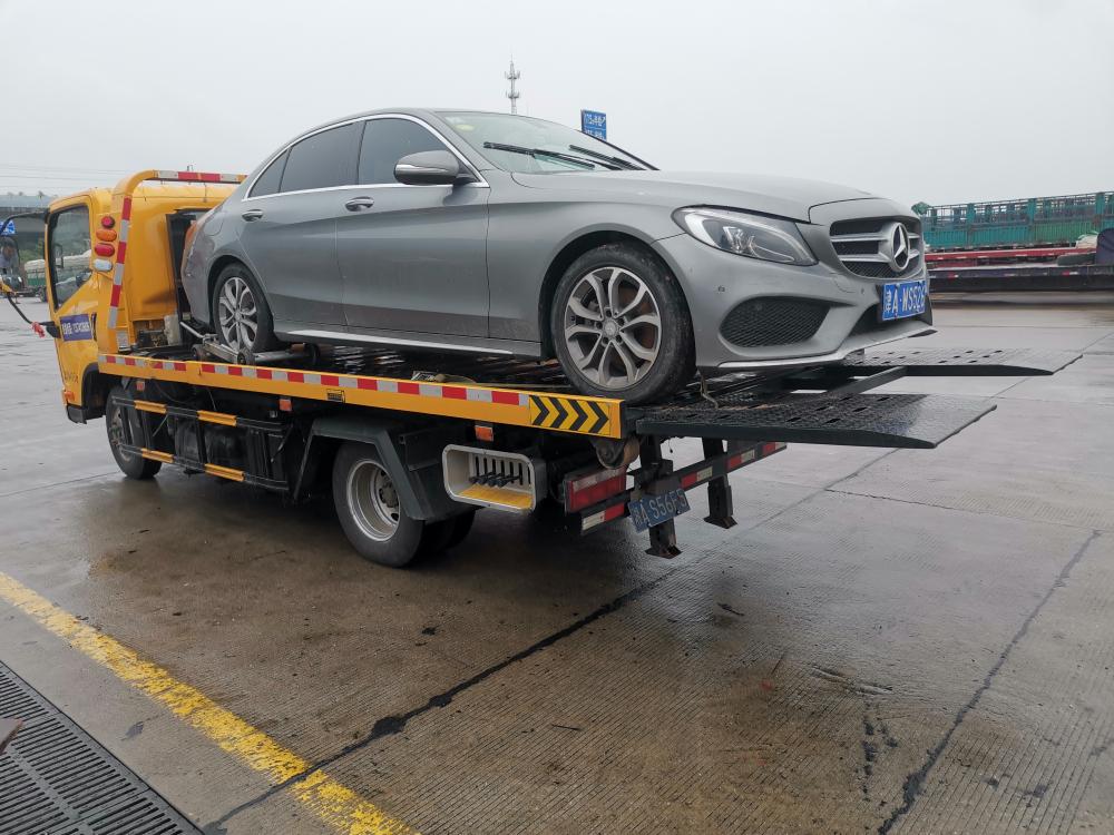 轎車托運3.jpg 轎車托運3.jpg